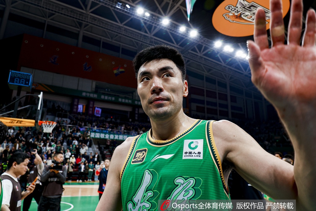 媒体人：CBA新赛季仅剩三位“80后” 都是教练兼队员的身份